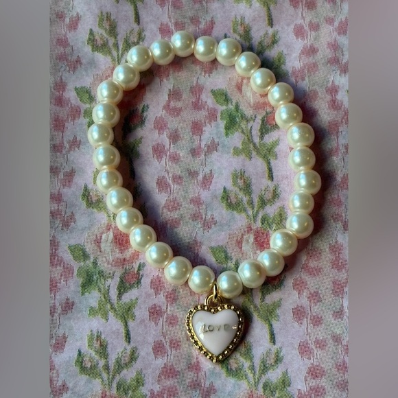 🩷🎀🩷 LOVESHACKFANCY LOVE HEART PEARL BRACELET 🩷🎀🩷 NWT 🩷🎀🩷 - Picture 10 of 16